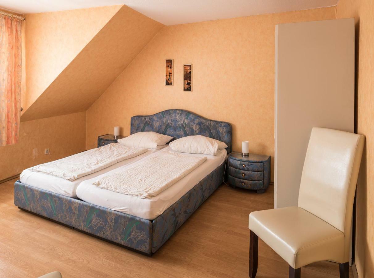 Gaestezimmer Strauss Kottenheim Екстериор снимка